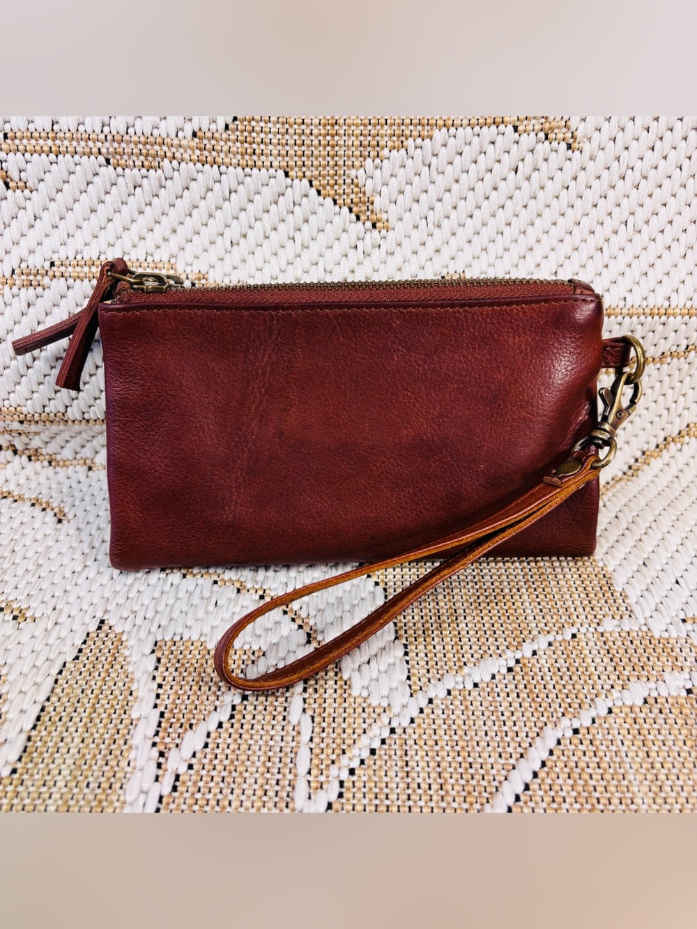 Fat Face Connie Soft Leather Clutch Wallet Wristlet – Brown Women’s Purse
